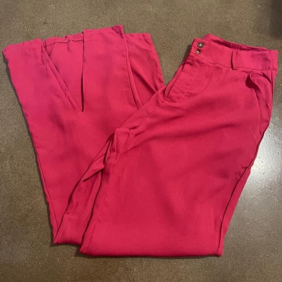 Dress pants - Picture 1 of 2